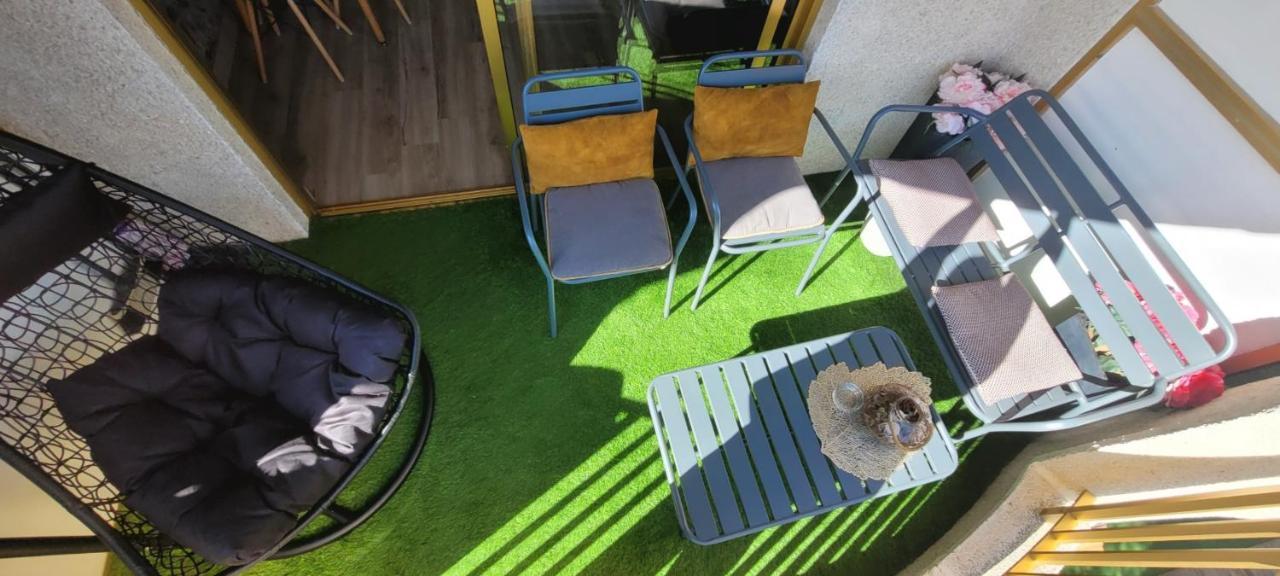 Inter2: New Self-check-in With Garage