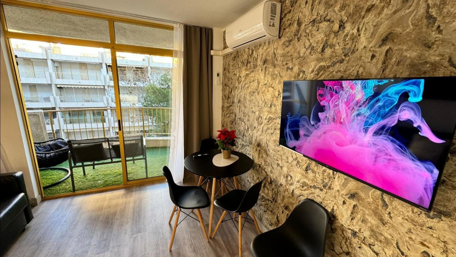 Apartament A Estrenar Preciosos Inter2, New Ln 12 Months Open! Self Check In! Reserva Garaje! *